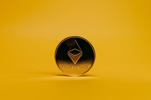 Which is better ETH or BTC?